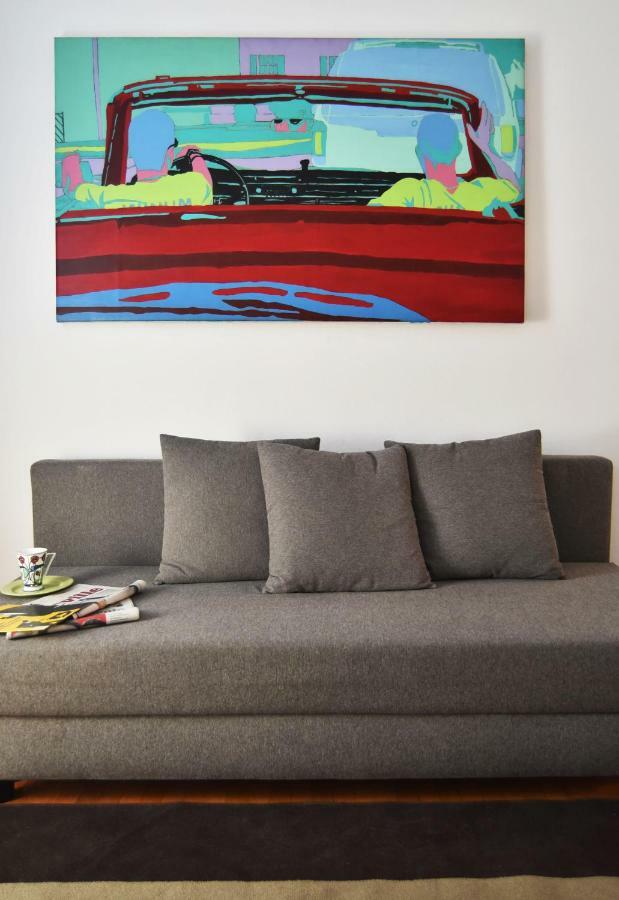 Artist'S Lovely Nest Under The Shadow Of The Parthenon Apartamento Atenas Exterior foto